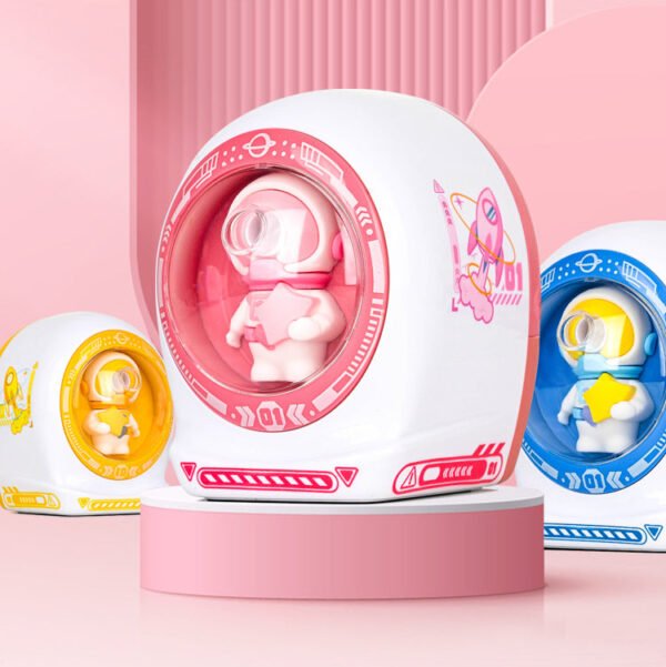 Astronaut Pencil Sharpener for Children - Image 8